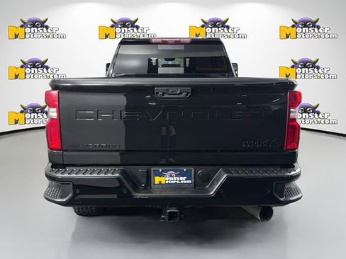 Used 2024 Chevrolet Silverado 3500 High Country w/ Technology Package image 6