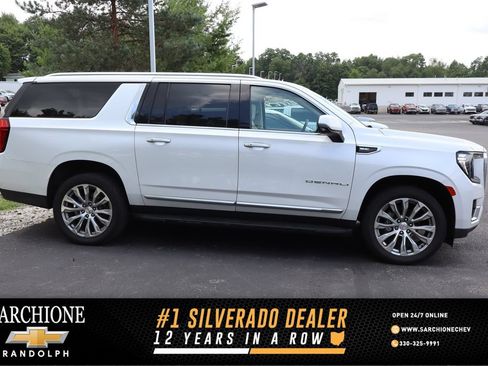 Used 2022 GMC Yukon XL Denali AWD/4WD image 1