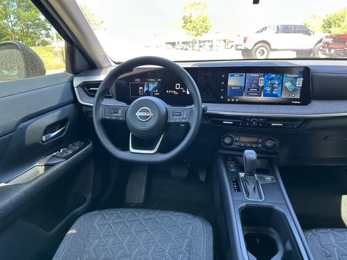 New 2026 Nissan Kicks SV w/ SV Premium Package FWD image 18