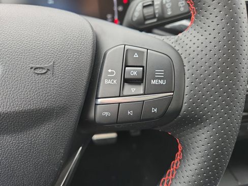Used 2024 Ford Escape ST-Line w/ Tech Pack #1 AWD/4WD image 15