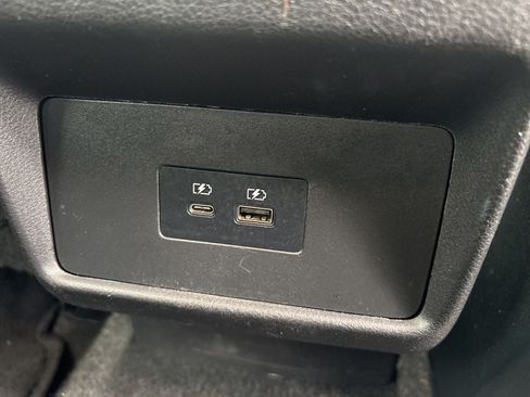 Used 2023 Nissan Rogue SV AWD/4WD image 28
