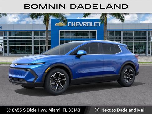 New 2026 Chevrolet Equinox EV LT image 3