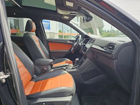 Used 2021 Volkswagen Tiguan SEL Premium R-Line w/ 3rd Row Seat Package AWD/4WD image 12