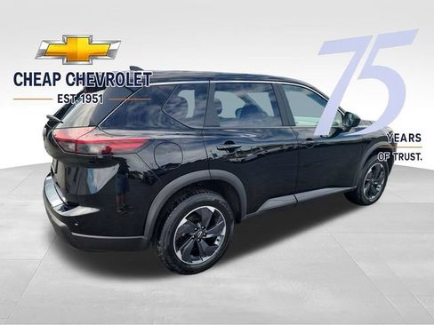 Used 2025 Nissan Rogue SV FWD image 5