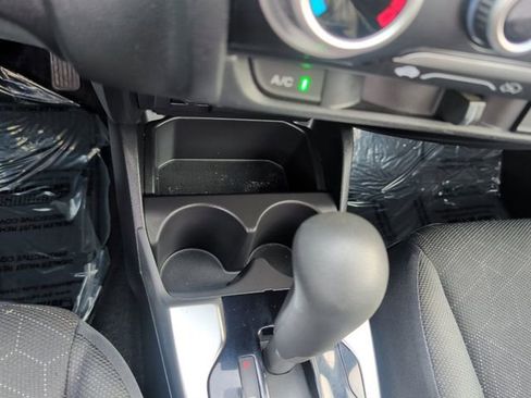 Used 2016 Honda Fit EX image 11