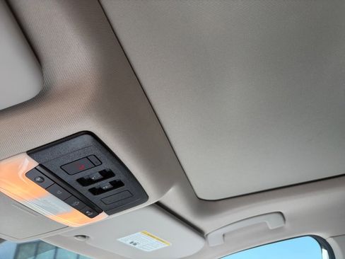 Certified 2026 Nissan Rogue SV FWD image 25
