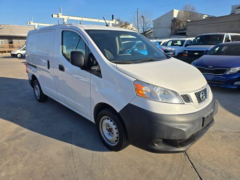 Used 2019 Nissan NV200 S image 10