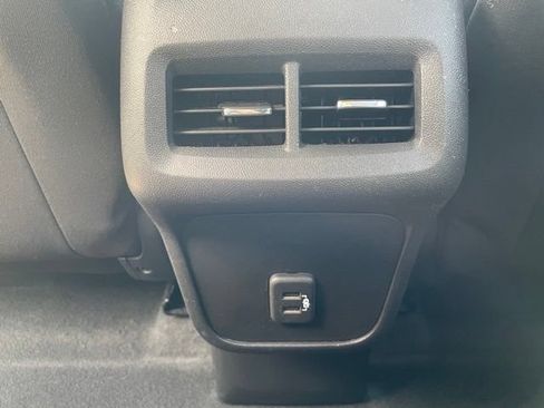 Used 2022 Chevrolet Equinox LT AWD/4WD image 39
