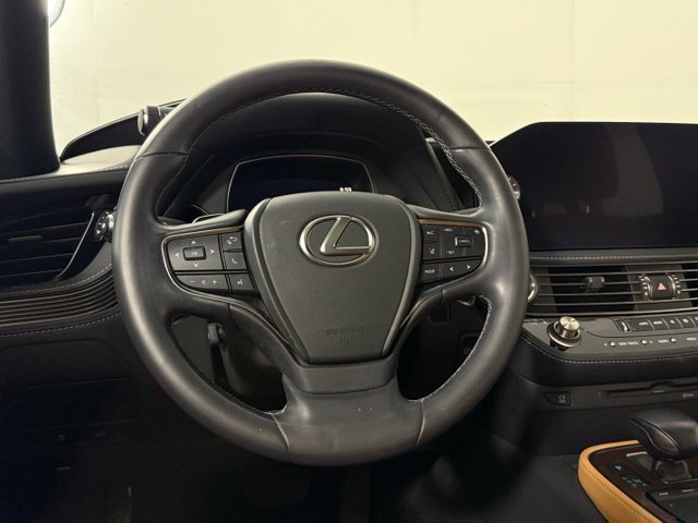 Used 2021 Lexus LS 500 RWD image 25