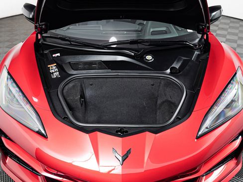 Used 2025 Chevrolet Corvette E-Ray w/ Stealth Interior Trim Package AWD/4WD image 8