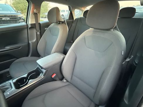Used 2026 Kia K4 FWD image 12