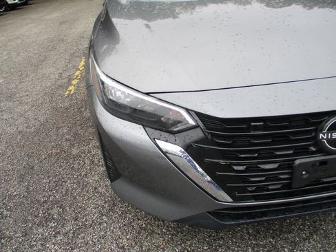 Used 2024 Nissan Sentra S FWD image 27
