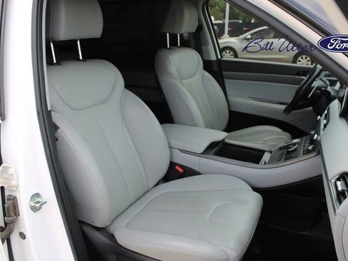 Used 2022 Hyundai Palisade SEL w/ Premium Package FWD image 10