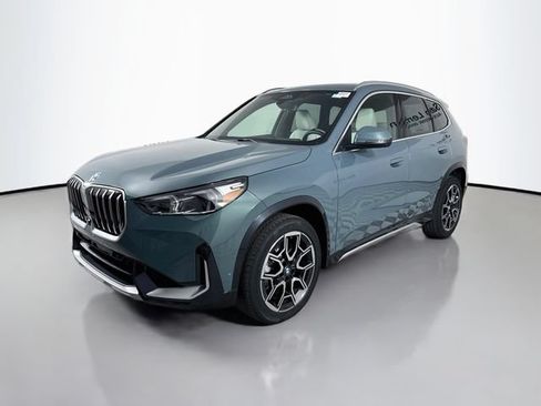 New 2026 BMW X1 xDrive28i w/ Technology Package AWD/4WD image 3