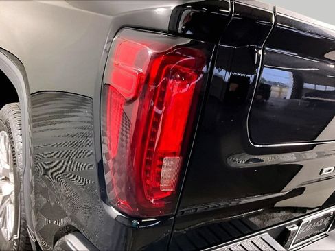 Used 2023 GMC Sierra 1500 Denali RWD image 23