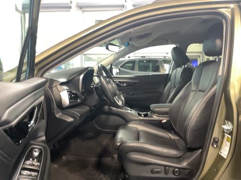 Used 2021 Subaru Outback Limited image 14