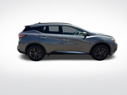 Used 2018 Nissan Murano SV w/ Premium Package AWD/4WD image 9