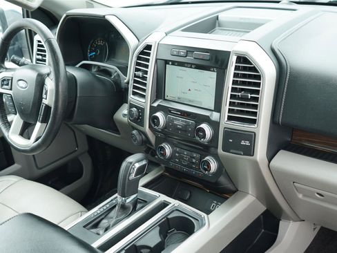 Used 2016 Ford F150 Lariat w/ Equipment Group 502A Luxury AWD/4WD image 29