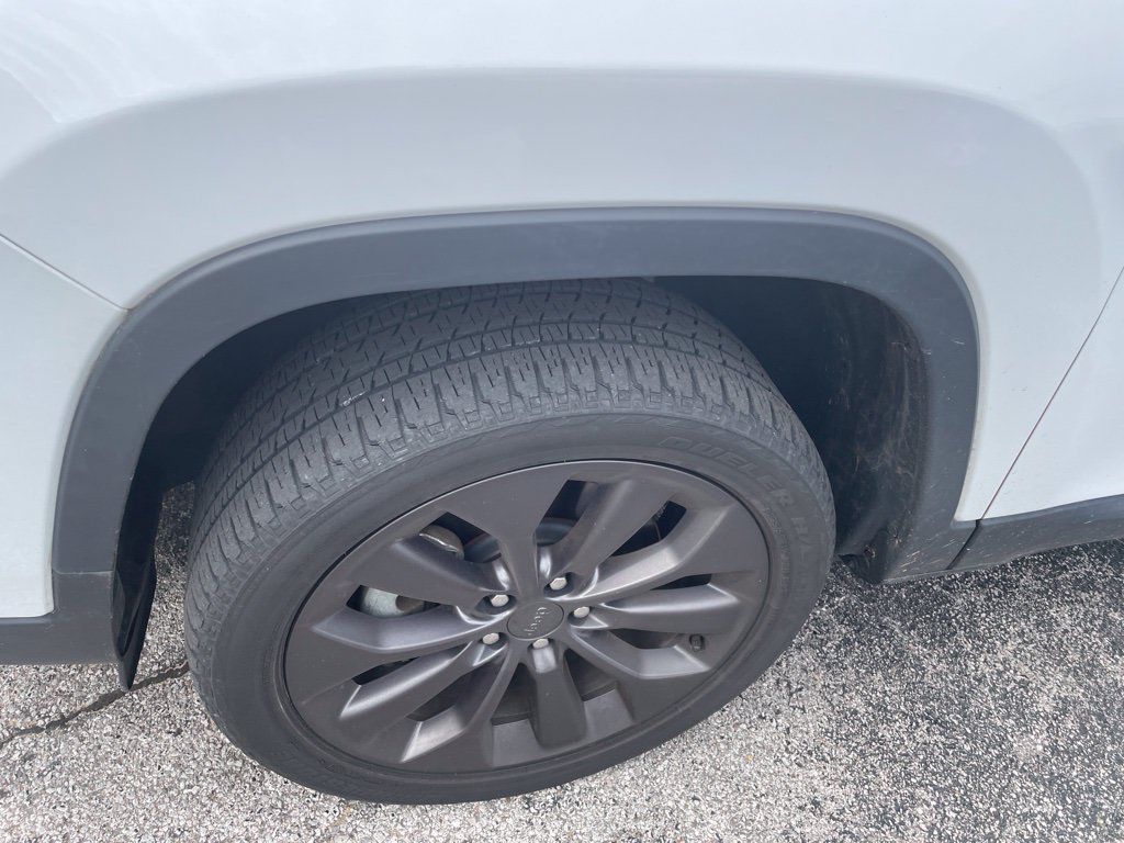 Certified 2021 Jeep Cherokee Latitude Lux 80th Anniv w/ Quick Order Package 26U 80TH AWD/4WD image 6