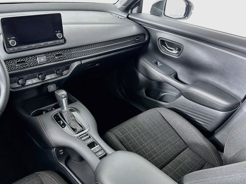 Certified 2024 Honda HR-V Sport image 22