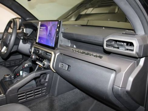 Used 2024 Toyota Tacoma TRD Sport w/ TRD Sport Upgrade Package AWD/4WD image 43