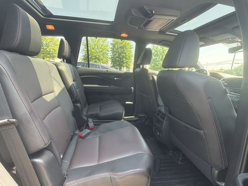 Used 2021 Honda Pilot Black Edition image 30