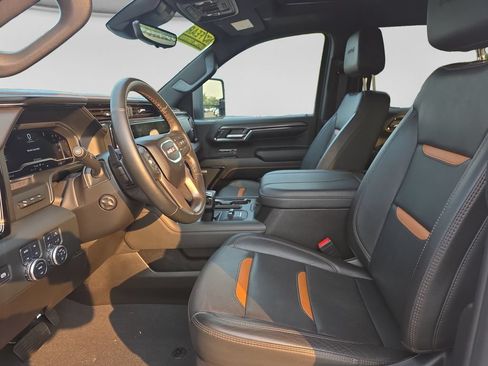 Used 2024 GMC Sierra 1500 AT4 w/ Technology Package AWD/4WD image 21
