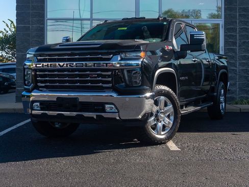 Used 2020 Chevrolet Silverado 2500 LTZ w/ LTZ Premium Package image 8