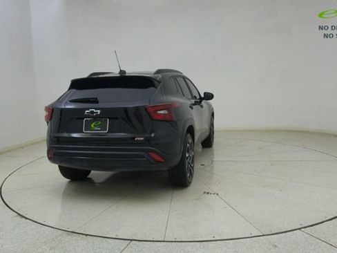 Used 2025 Chevrolet Trax RS w/ Driver Confidence Package FWD image 68