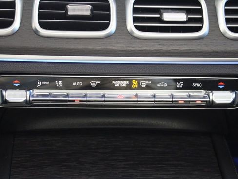 Certified 2025 Mercedes-Benz GLE 350 4MATIC image 28