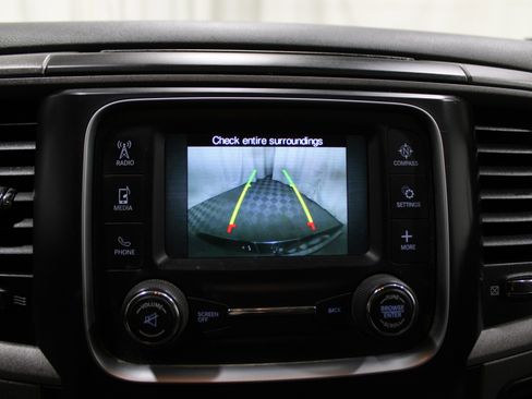 Used 2017 RAM 2500 Tradesman w/ Chrome Appearance Group image 18