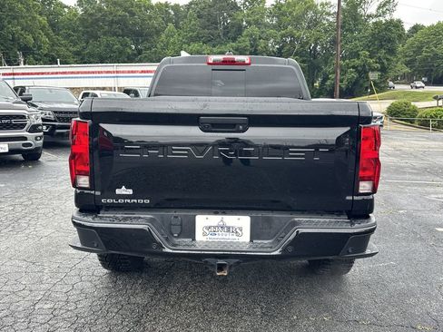 Used 2024 Chevrolet Colorado Trail Boss w/ Technology Package AWD/4WD image 6