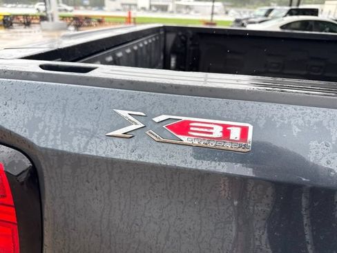 Used 2021 GMC Sierra 1500 Elevation w/ X31 Off-Road Package AWD/4WD image 18