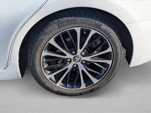 Used 2019 Toyota Camry SE image 22
