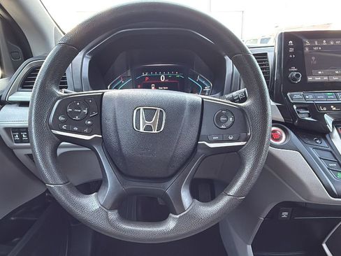 Used 2018 Honda Odyssey EX image 19