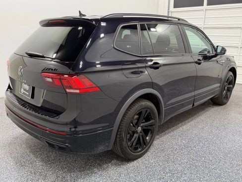 Used 2024 Volkswagen Tiguan SE R-Line FWD image 6