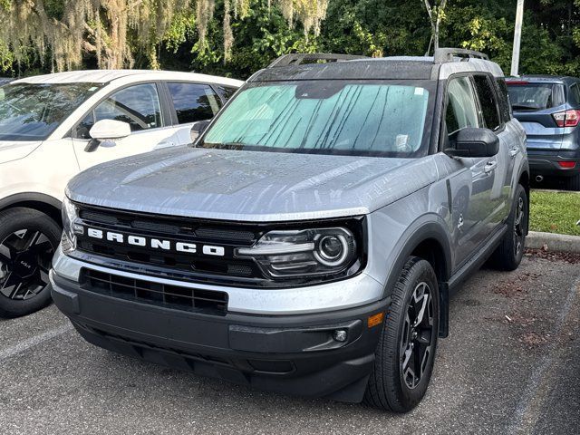 Used 2023 Ford Bronco Sport Outer Banks w/ Tech Package AWD/4WD image 3