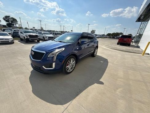 Used 2024 Cadillac XT5 Sportv w/ Technology Package AWD/4WD image 7