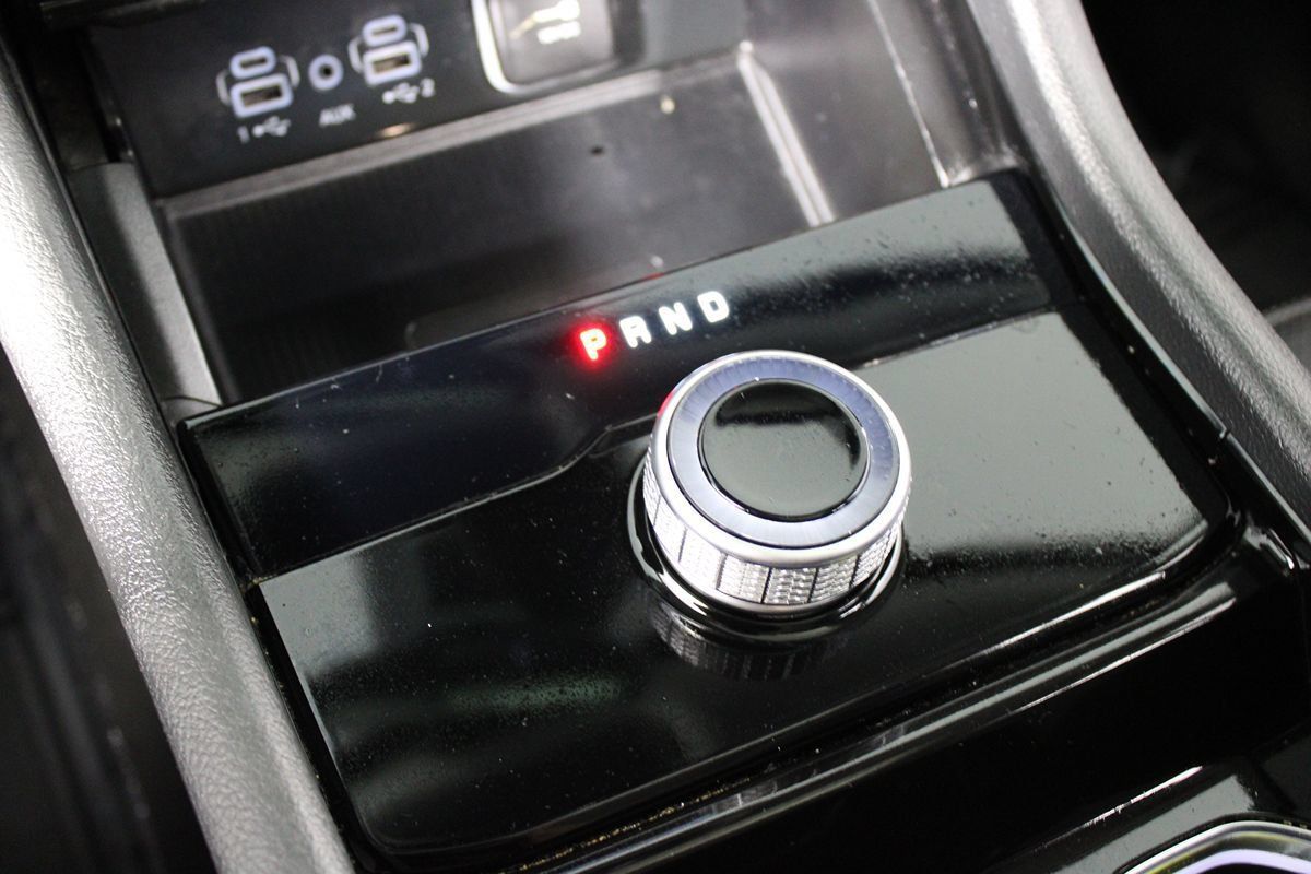 Used 2023 Jeep Grand Cherokee L Limited w/ Luxury Tech Group II RWD image 19