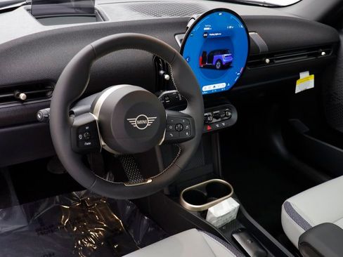 New 2026 MINI Cooper 2-Door Hardtop FWD image 6