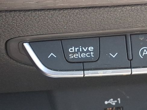 Used 2018 Audi A4 2.0T Premium Plus w/ Premium Plus Package AWD/4WD image 25