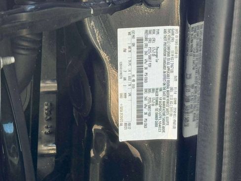 Used 2015 Ford C-MAX Energi SEL w/ Equipment Group 302A FWD image 19