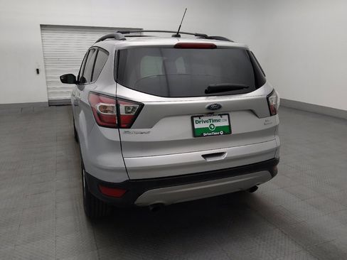 Used 2018 Ford Escape SE FWD image 6