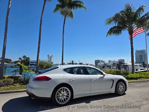 Used 2015 Porsche Panamera S image 24