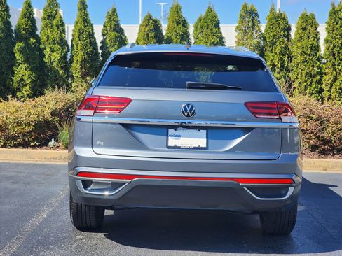 Used 2022 Volkswagen Atlas Cross Sport SE image 8