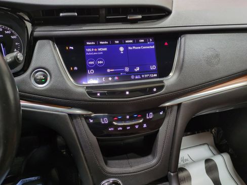 Used 2020 Cadillac XT5 Premium Luxury w/ LPO, Floor Liner Package AWD/4WD image 23