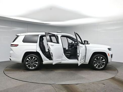 Used 2021 Jeep Grand Cherokee L Overland w/ Advanced Protech Group III image 57