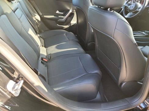 Used 2025 Mercedes-Benz CLA 250 image 11