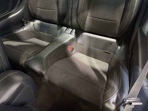 Used 2024 Ford Mustang Coupe RWD image 25
