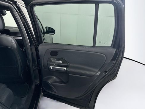 Used 2024 Mercedes-Benz EQB 250+ image 29